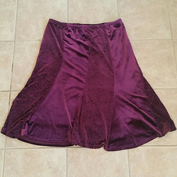 Notations Dresses & Skirts - Velvet skirt